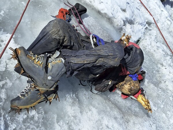 Mountain climber body outlet